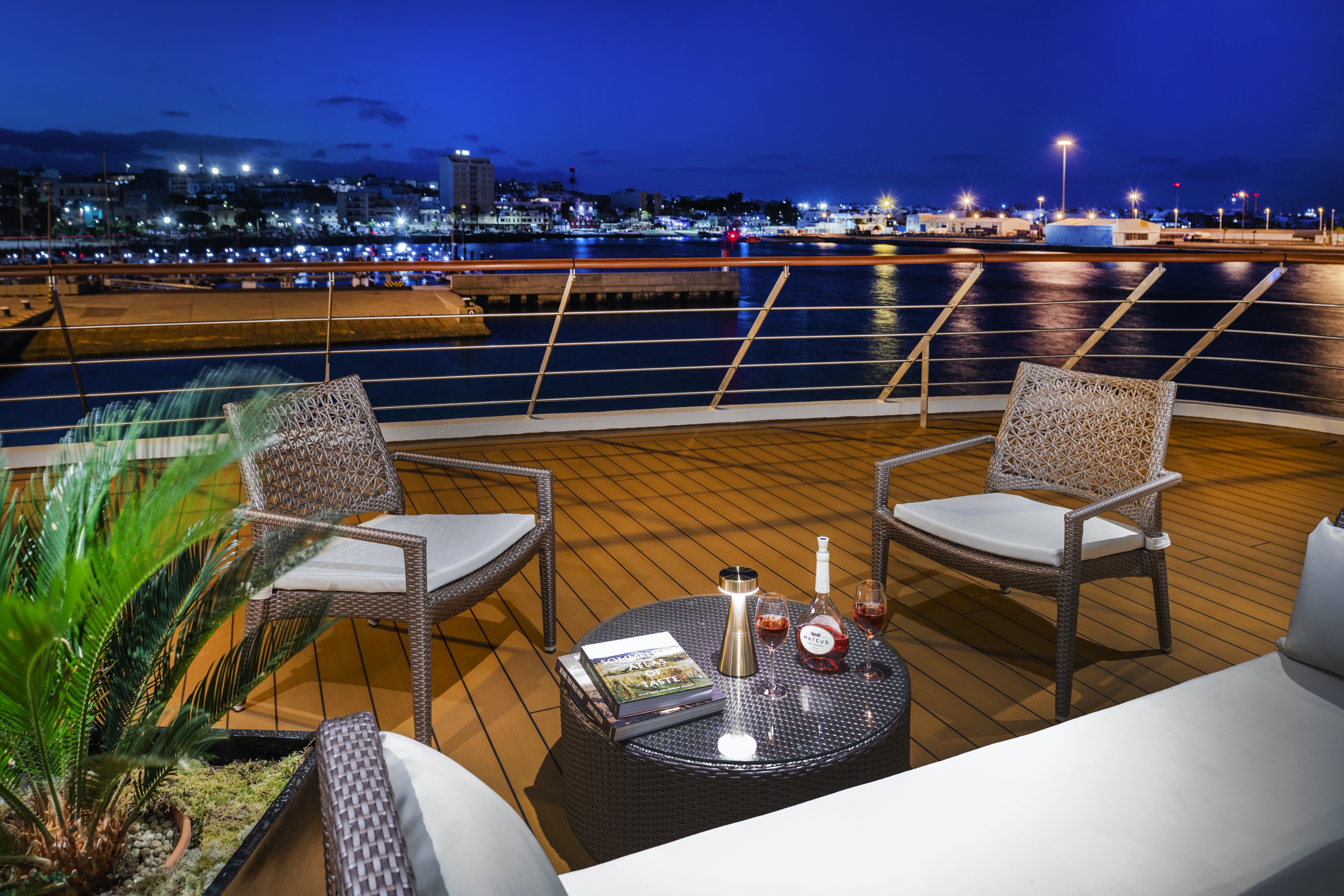 Pool Deck on World Voyager